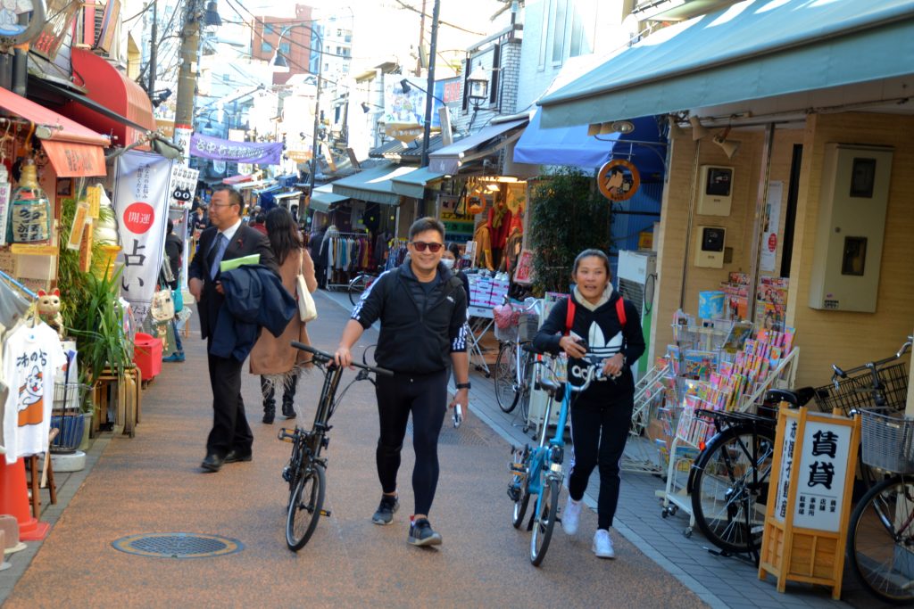 Tokyo Backstreets Bike Tour bike cycling tour Tokyo private streetfood  