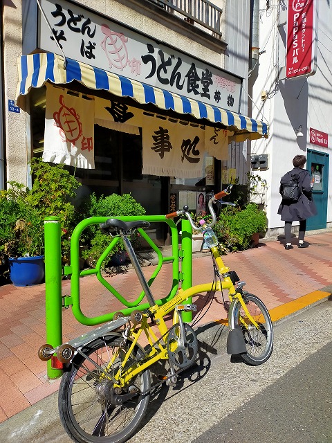 自転車　裏路地　Tokyo Backstreets Bike Tour　ツアー サイクリング　ポタリング　東京　下町　江戸　町歩き　クルーズ ブロンプトン　Brompton　浅草　築地　月島　佃島　銀座