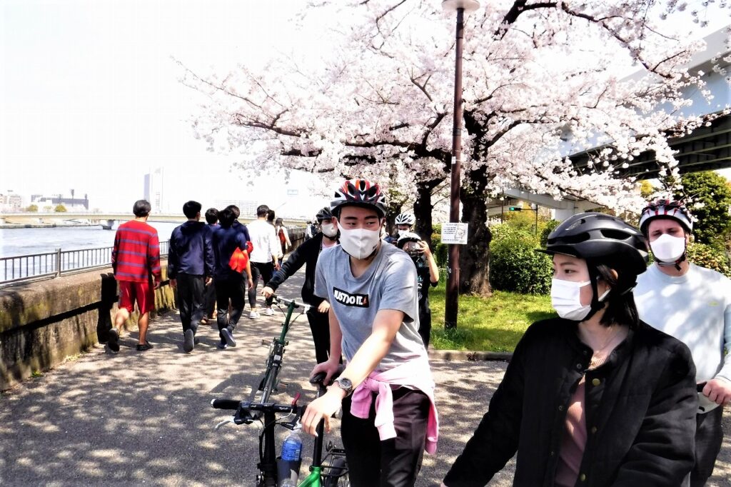 bike tour tokyo backstreets cycling private english guide