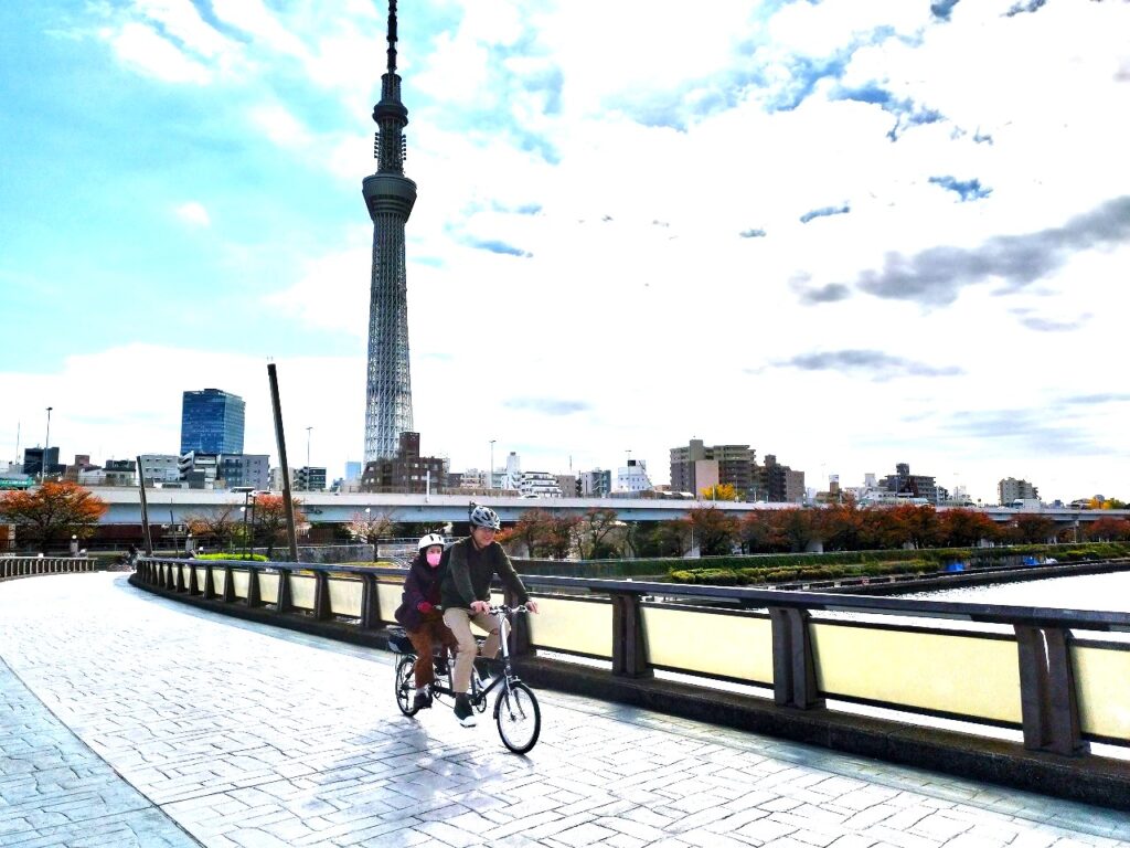 タンデム自転車　Tandem 東京下町自転車ツアー　Tokyo Backstreets Bike Tour　浅草　視覚障がい者　視覚障害者